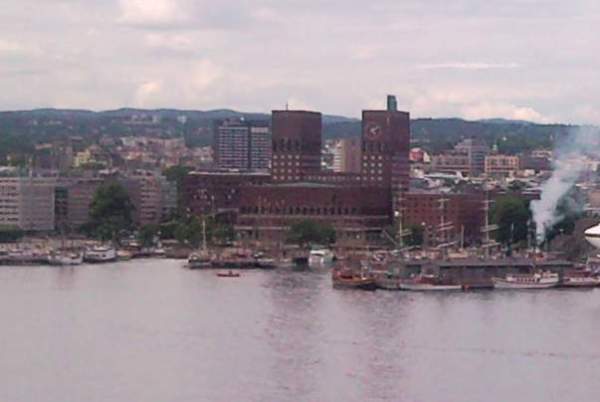 Oslo Rådhus fra vandet