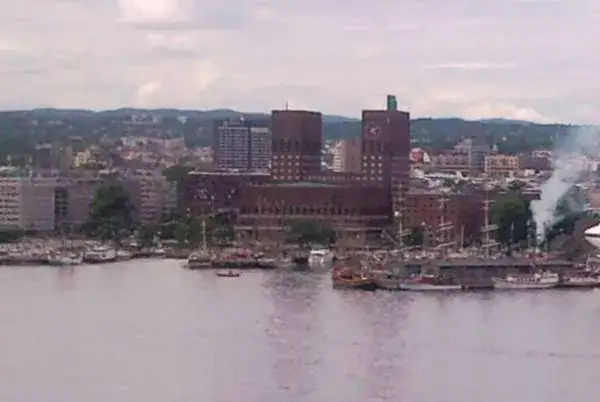 Oslo Rådhus fra vandet