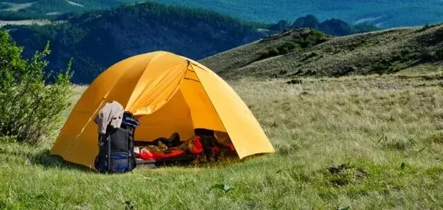 Teltturen kan foregår på en campingplads eller ude i naturen