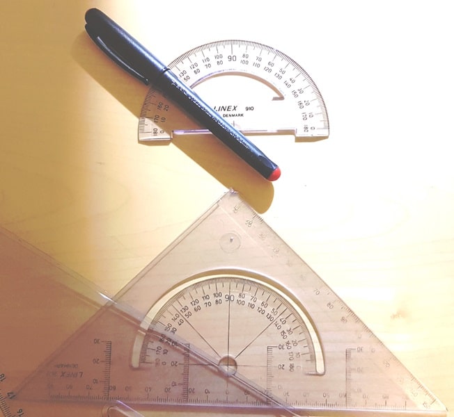 Mål taghældningen til nyt tag